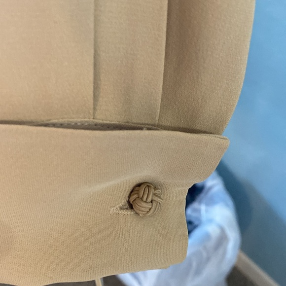 Beautiful silk top - Picture 5 of 16